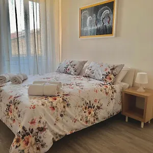 Zara - Free Parking Appartement